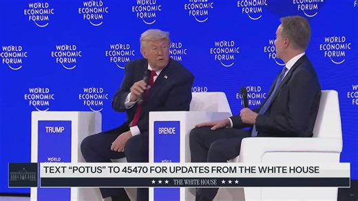 دونالد ترمپ، رییس جمهور ایالات متحدۀ امریکا، روز چهارشنبه در سخنرانی در مجمع جهانی اقتصاد در شهر داووس در سویس به رهبران جهان گفت که ایالات متحده در وسط "سریع‌ترین و چشم‌گیرترین تحول اقتصادی" در تاریخ این کشور قرار دارد. یک روز پیش از این نشست، رییس جمهور ترمپ در یک کنفرانس خبری در قصر سفید از رشد اقتصاد و سرمایه‌گذاری، کاهش تورم و کسر تجارت خبر داد. او در این کنفرانس خبری یکبار دیگر بر خواست ایالات متحده برای تصاحب گرینلند به دلیل مقاصد امنیت ملی تاکید کرد. | VOA Dari