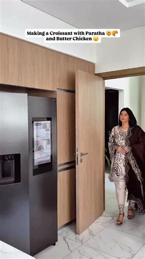 The Butter Chicken Zing fillet by Al Kabeer has been an absolute favourite. I’ve tried it in everything from burgers to wraps and even with rice, but I’ve just unlocked the perfect combo: Al Kabeer plain paratha to make croissants for this finger bite edition 🤌Thank me later. ‎بتر تشكن زنج فيليه من الكبير صار من أكثر الأشياء المفضلة عندي. جرّبته بكل شي، من البرغر للّفائف وحتى مع الرز، لكن اكتشفت توّي الخلطة المثالية: *البراثا السادة من Al Kabeer* وسويت فيها كرواسون مع نسخة اللقيمات 🤌 ‎بتشكروني