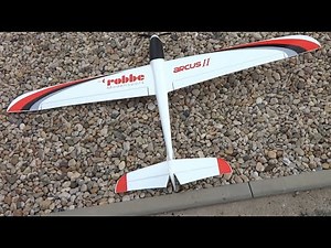 RC elektrovětroň Arcus II - jeden z posledních Easygliderovitých