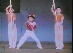 Throwback Thursday! Here's a clip of a young Jet Li in a three-person duilian! The original video clip with original audio! A classic Wushu video! :) #tbt Excerpt from the "This Is Kung Fu" (中华武术； Zhōnghuáwǔshù, Chinese Wushu) propaganda documentary. | Jiayoo Wushu
