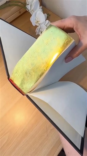 How Books Get Gold Edges