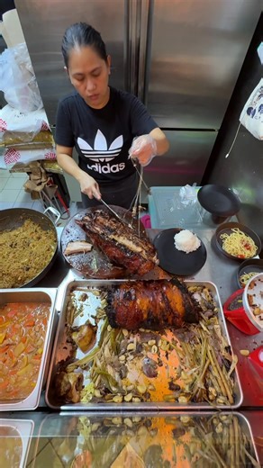 Ritch's Lechon: Best Filipino Bellychon in Singapore
