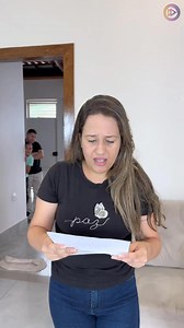 Little girl helped the maid. | I, Jessiara Almeida