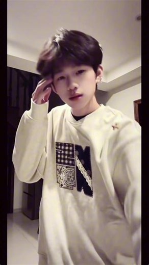 你就这样出现闯进我心里耶#萌宝@W*R @kerry