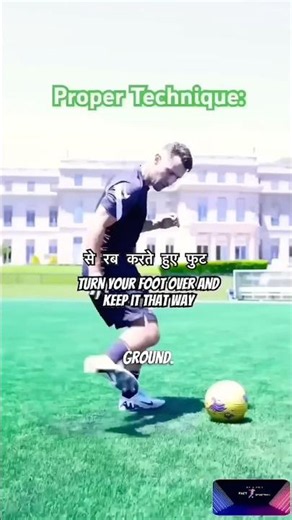 How Pros Cross the Ball PERFECTLY 🎯 #shorts #football