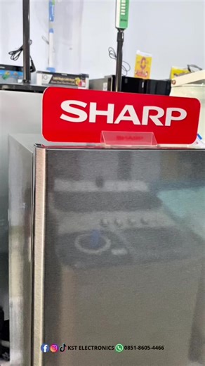 Freezer penuh, stok aman! ❄️ Sharp Freezer 8 Rak FJ-M198A-HS hadir dengan kapasitas besar dan rak banyak, cocok untuk simpan daging, frozen food, sampai es krim lebih rapi dan tahan lama. ✔️ 8 Rak luas ✔️ Pendinginan cepat & merata ✔️ Hemat listrik ✔️ Desain elegan & kokoh Cocok untuk rumah, usaha kuliner, maupun toko frozen food! 📍 KST ELECTRONICS 📞 WA 0851-8605-4466 📲 Follow KST ELECTRONICS di Facebook | Instagram #KstElectronics #YourElectronicsPartner #Sharp #freezerstanding