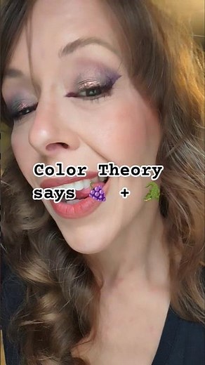 Color Theory for Hazel Eyes 🐊🍇 #purpleeyemakeup #hazeleyes #colortheory #holographic #makeup