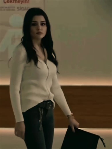 so Attitude Queen wow mujde ke Attitude looks ke Attitude capcut wow mashallan handeercel handemiyy #turkish #ke #cute #Actress #handeercel #ke #Attitude #looks #ke #Attitude #capcut #handeercel #handemiyy #1millionviews #1millionlike #100kviews✔️ #500kviews✔️ #explore #newtamplate #newtamplate🔥 #trending?song🔥 #foryoupageofficiall #plzunfrezemyaccount🙏 @TikTok @handemiyy👑 @TikTok LIVE @HANDE ERÇEL ✔ @Hayat Murat Official💙 @CapCut Templete @CapCut