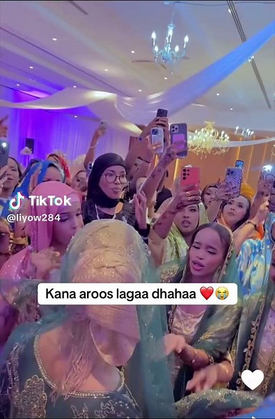 Arooskii qarniga 😍💍👰#ownerofnatashaabdicollection #natashagwal❤💍💎 #foryoupage #somalitiktok