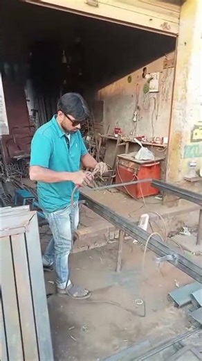 Double Gate Chokhat Me Hole Fitting 🔧 | Welding Fabrication Work 🔥