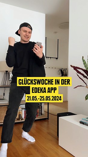 Mega-Aktion in der EDEKA App! 🎁🤩 Vom 21. bis zum 25. Mai habt ihr die Möglichkeit, täglich tolle Gewinne, einen Rabatt und ein Gratisprodukt zu ergattern! So könnt ihr alles APPräumen: 👇 📲 Mit der EDEKA App einkaufen. 📲 Unter „Mehr“ – „Aktionscodes“ # und den jeweiligen Wochentag eingeben. 📲 Daumen drücken und mit etwas Glück diese tollen Gewinne abstauben: #mittwoch = 10 € App-Gutschein ab 75 € Einkaufswert #freitag = jeder 100. Einkauf gratis #samstag = 3x 1 iPhone 15 Zusätzlich bekommt 