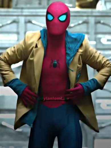 Peter Parker's Abs Revealed in Spider-Man: Homecoming Suit