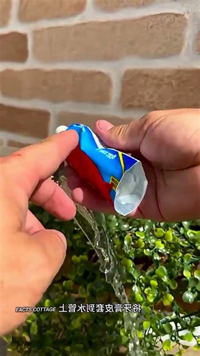Toothpaste Water Bomb Hack 💣💦