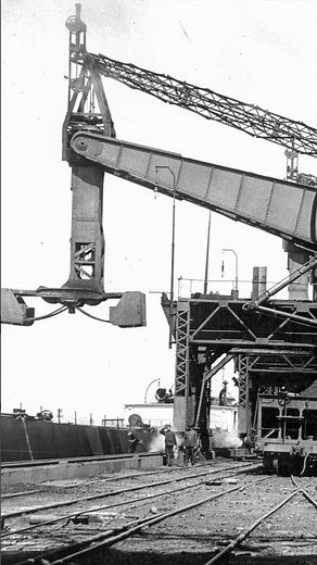 What were Hulett Unloaders?