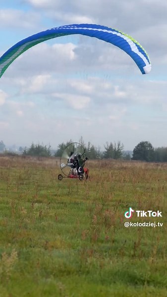 Paragliding TakeOFF: An Exciting Trike Adventure