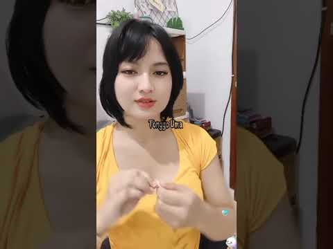 Tante toge putih mulus 