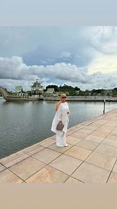 The Mosque of Sultan Omar Ali Saifuddien | Robin Padilla