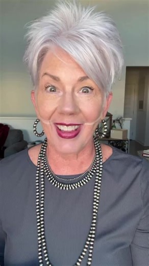 Makeup Tips for Mature Skin: Contour and Color Placement