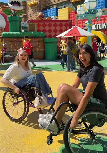 Reunited with my LA bestie at @Universal Studios Hollywood 🥹💕 … and this time I can actually do a wheelie 🙌 #wheelchairgirl #wholesome #followthattune #universalstudioshollywood #universal