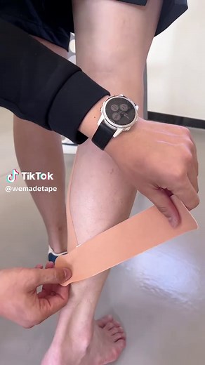 How to kinesiology tape a swollen calf? Using kinesiology tape to reduce swelling has resulted in a faster reduction of edema and long-lasting results.#kinesiologytape #muscle #physicaltherapy#calf#leg