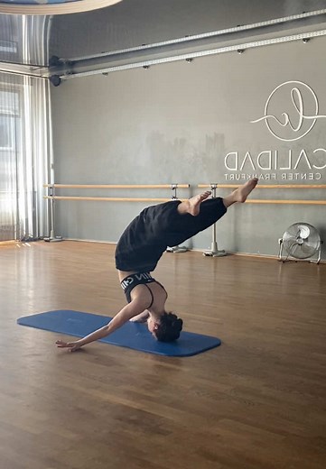 Acro Dance Tricks for Beginners and Training Tips