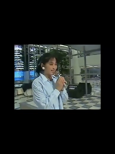 斉藤由貴の名曲「悲しみよこんにちは」