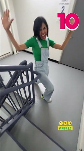 Christina Is counting every step to 20! 😱🎶 Can you count with Her? 😍#123andres #kidssongs