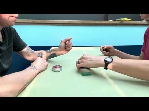 Shaping a behavior chain: specific color order of 3 blocks