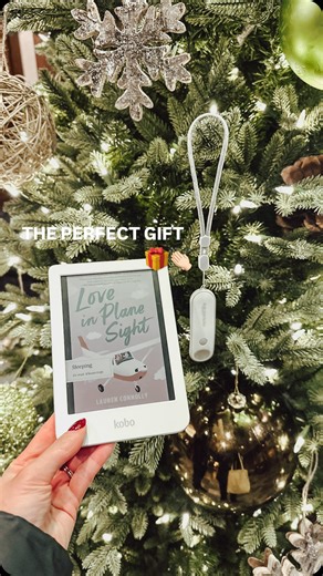 Jess 🇨🇦 • @readwithme.jess on Instagram: "Looking back on this weekend getaway makes me want to get away again 🙈 with my Kobo Clara Colour and Kobo Remote (duh!) ❤️‍🔥 whether you’re buying for loved ones, or yourself (to me, from me 💅🏼) — this is the PERFECT reading buddy this holiday season for catching up on my TBR before the new year ✭ The Kobo Remote is easy to use, connects easily through Bluetooth and you’ll NEVER lose it with the handy dandy strap 👏🏻 ✭ A sleek white eReader is jus
