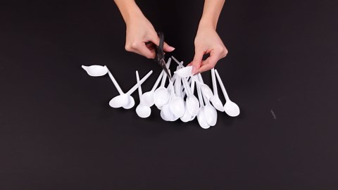 DIY Peacock Mirror Crafted From Spoons