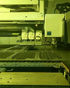 8.2K views · 227 reactions | Cutting and palletizing with the TruLaser Center 7030 12kW connected to automated bending with the TruBend Cell 5000 = Integrated Cutting and Bending Interested in learning more or seeing it live in person? Visit the TRUMPF Smart Factory in Hoffman Estates, IL! #lasercutting #bending #automation #sheetmetal | TRUMPF Inc. | Facebook