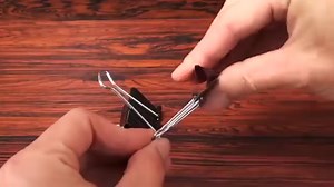 352K views · 3K reactions | Está claro, habíamos subestimado al doble clip. ¡Qué cantidad de cosas se pueden hacer con él! | Computer Hoy | Facebook