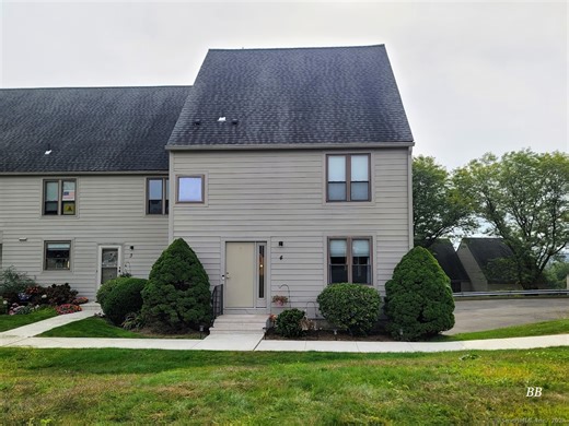 4 Hallmark Hill Dr #4, Wallingford, CT 06492 - MLS 24048251 - Coldwell Banker