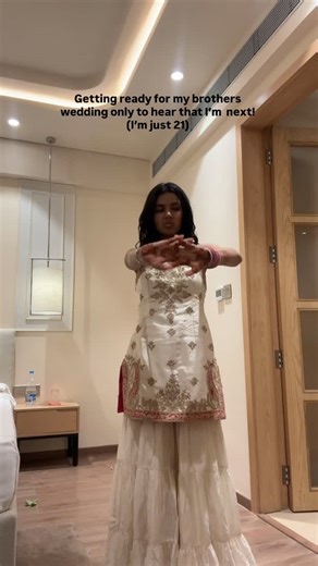 PRUTHA ❤️ on Instagram: "Bina matlab ke piche pad jate hai 😮‍💨🥲 #wedding #foryoupage #trendingaudio❤️ #reels #explorepages"
