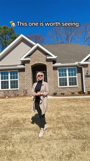 🏡 Inside a Beautiful Home in Decatur, AL | 4 Bed 3.5 Bath