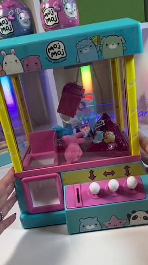 43K views · 1.2K reactions | Moj Moj Claw Machine #mojmoj #asmr | Dream Team’s World | Facebook