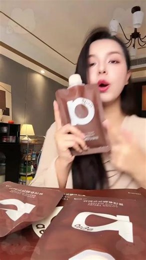 真的被aege狠狠拿捏了！新口味越来越好喝关键现在官方直播间还送正装试喝！ #aege代餐奶昔#超模推荐 #早餐 #代餐推荐