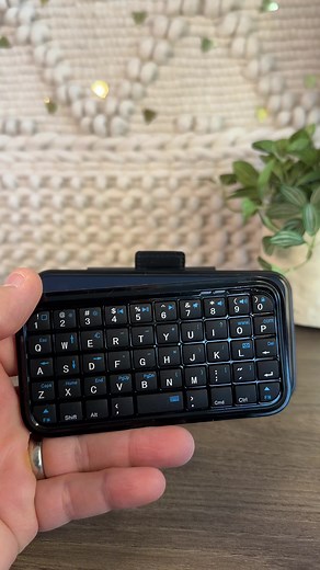 Okay, this tiny keyboard is low-key genius. Bluetooth connects to your phone, tablet, or laptop, it’s small enough to toss in a bag, and the keys are quiet (no click-clack chaos). Rechargeable, comfy, and perfect for typing from the couch without waking the whole house. Travel-friendly and surprisingly useful. #TechFinds #WirelessKeyboard #MiniKeyboard #GadgetFinds #CouchSetup