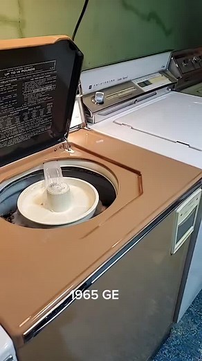 Vintage 1960s General Electric FilterFlo Washing Machine