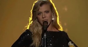 CMA Awards 2014 The Band Perry Gentle On My Mind