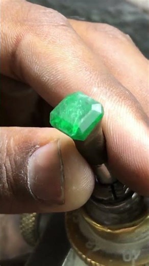 Natural Emerald Stones | Precious Green Gemstone