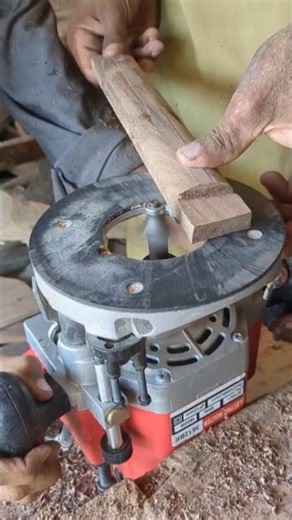 How to Make Perfect Grooves with a Wood Router | Easy Router Grooving Tutorial | Woodworking Tips