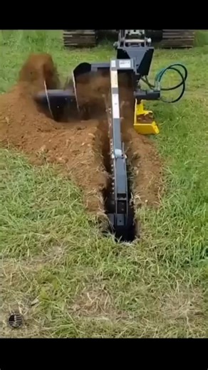 1.7K views | The Attachment Company showcases a Digga North America Bigfoot trencher in action on an excavator. #earthmovingequipment #digga #earthmovingattachments | Pile Buck Magazine | Facebook