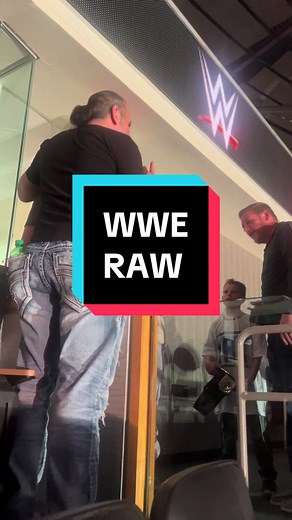 Matt Hardy's Heartwarming Interaction with Fans at WWE RAW