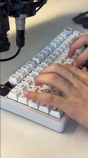 3 keyboards, 1 switch. Which do you like the most? ft. KTT Kang White V3