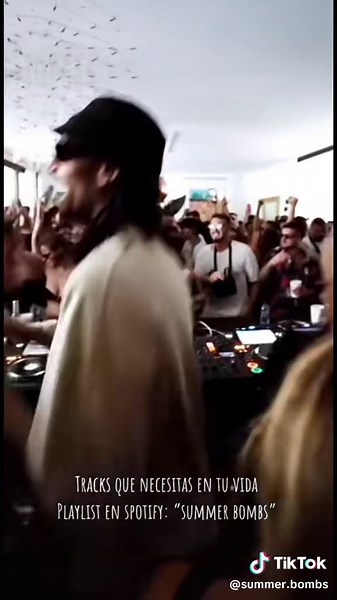 Summer Bombs on TikTok