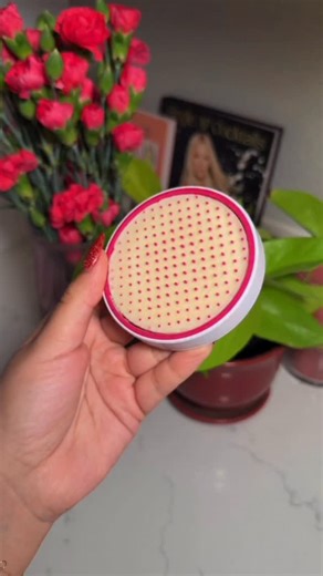 Natalie 💖 on Instagram: "Time to pull out the Zote! I have seen this for years but am just now getting to use it! It definitely cleans, I think the scent though has been bad on my skin (I have super sensitive skin so if you do too just be careful!) -products here- Zote Laundry Soap #makeuptest #makeupbrushcleaner #makeupbrushcleaning"