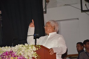 Rs 1000-crore fodder scam: Big setback for Lalu Yadav, SC orders separate trial in four cases