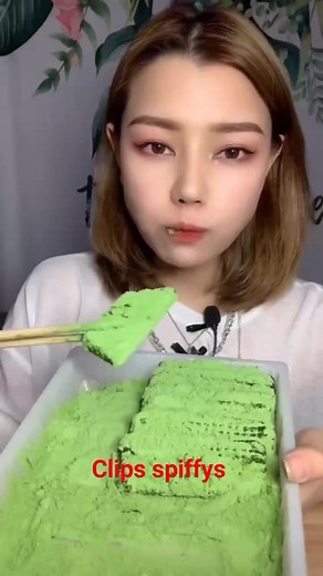 26K views · 702 reactions | The sound of chewing ice is addictive | Clips Spiffys | Facebook