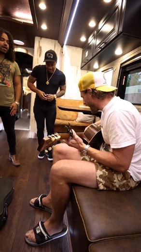 COTTONMOUTH COTTONMOUTH COTTONMOUTH | Chase Rice